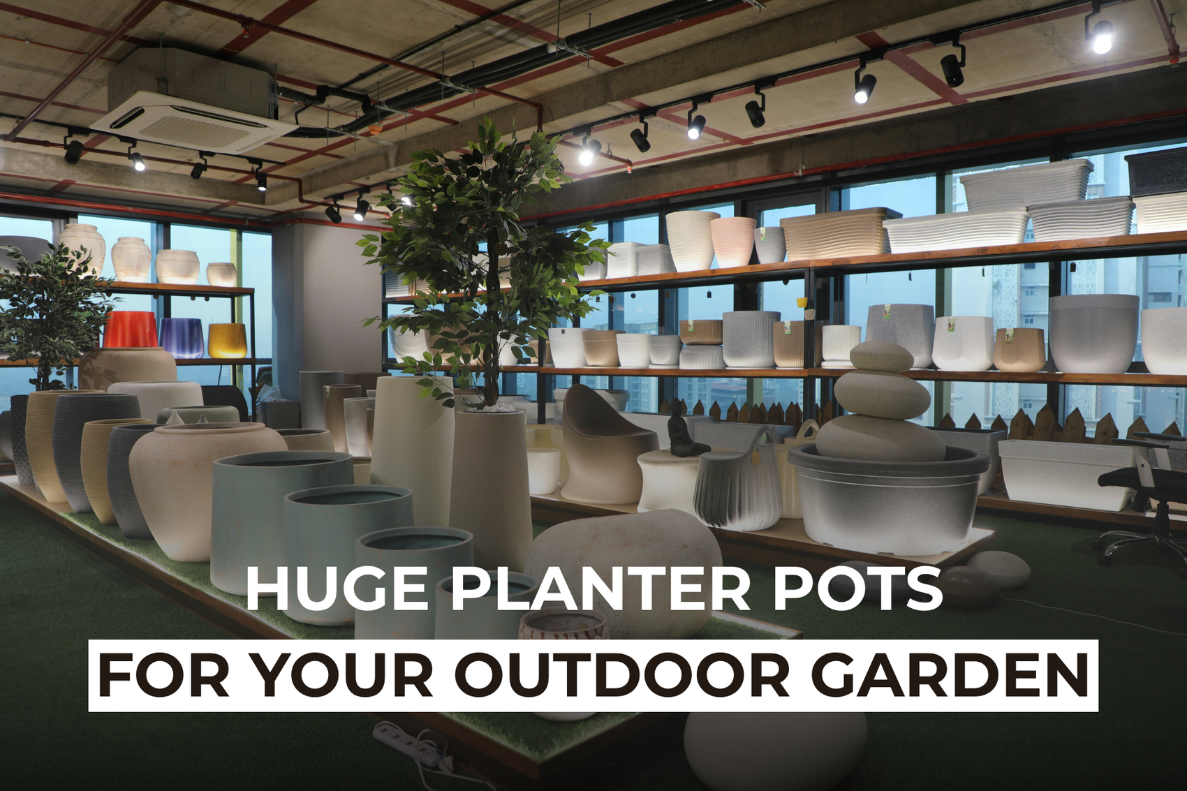 Huge Planter Pots for Your Outdoor Garden